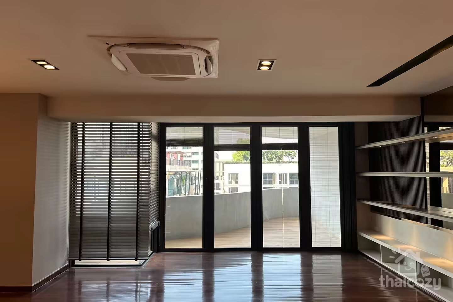 เพนท์เฮาส์ 3 ห้องนอน Ploenchit Terrace 374 ตร.ม. photo 2