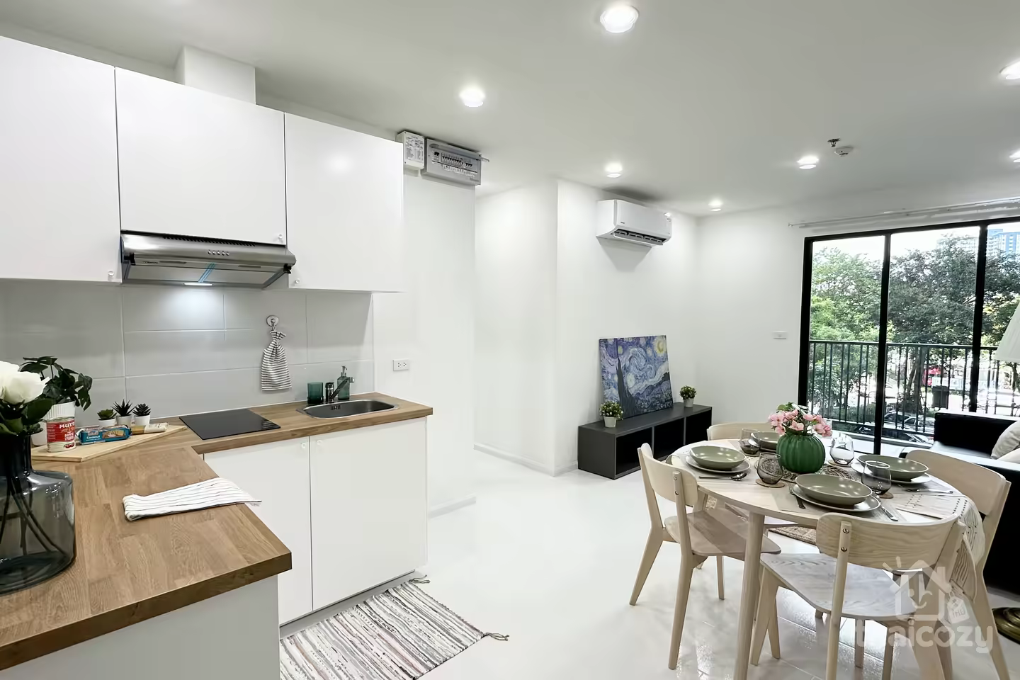 The BASE Park West Sukhumvit 77 Prakanong area near variety of cuisines photo 2