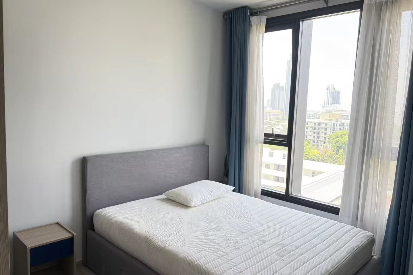 XT Ekkamai, Fully furnished condo offering Sky Lap Pool with Jacuzzi and Poolside Theatre photo 2