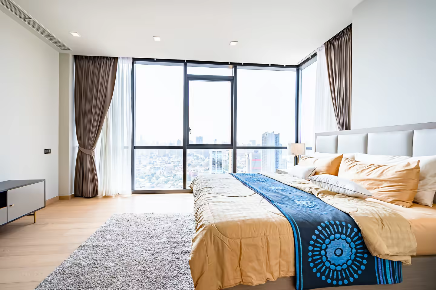 Experience the new luxury style at The Monument Thonglor photo 2