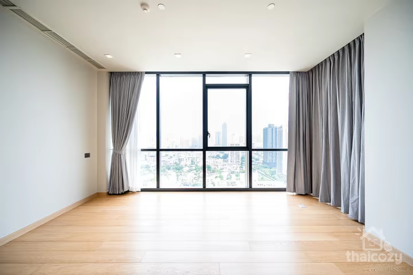 สัมผัสความหรูหราใหม่ที่ The Monument Thonglor photo 2