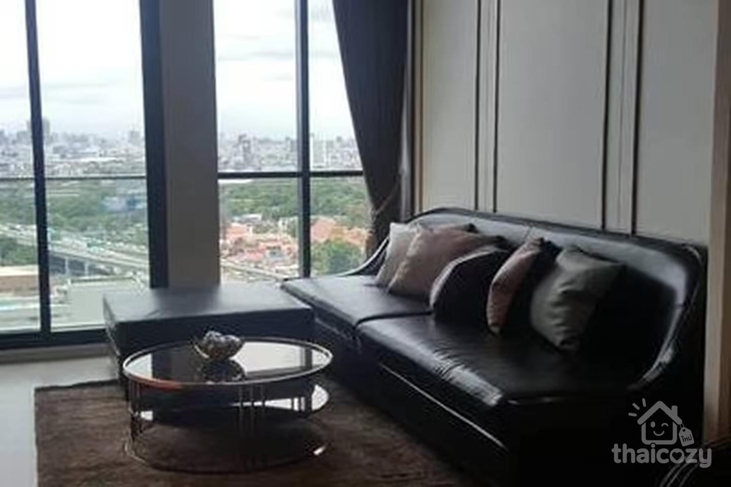 Ultra luxury, 1 step to BTS Ploen Chit photo 2