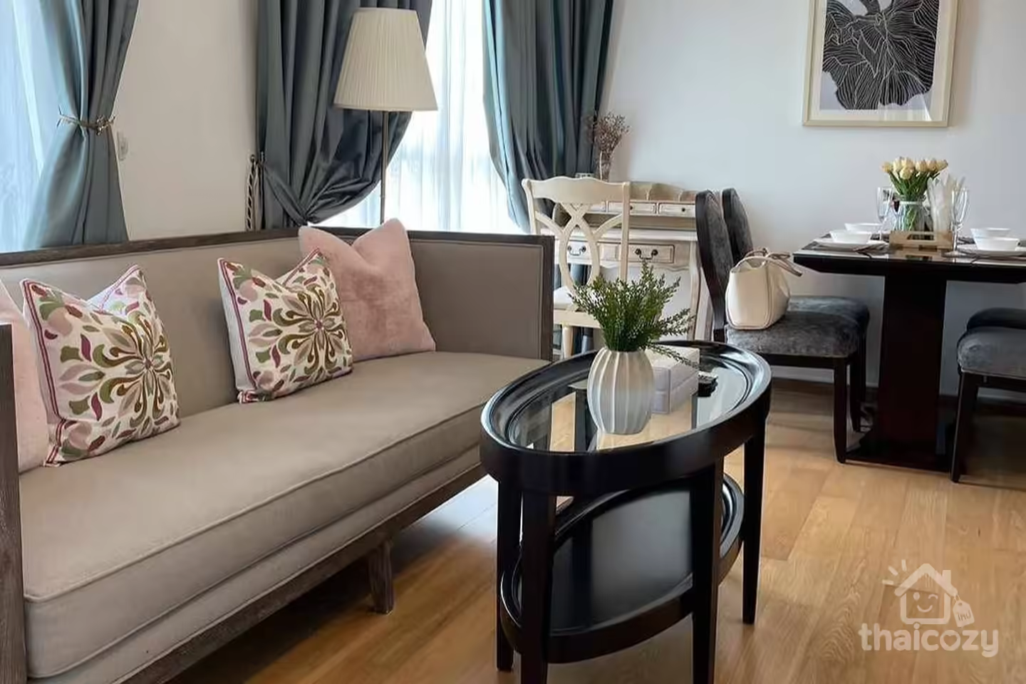 H Sukhumvit 43, Boasting in the desirable location at Sukhumvit Road with 2 bedrooms. photo 1