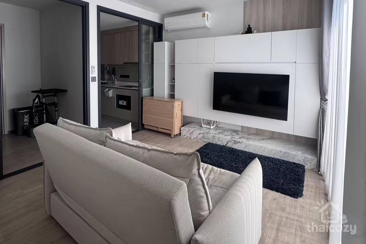 XT Phayathai, Modern Condo Near BTS Phayathai in a Prime City Location photo 1