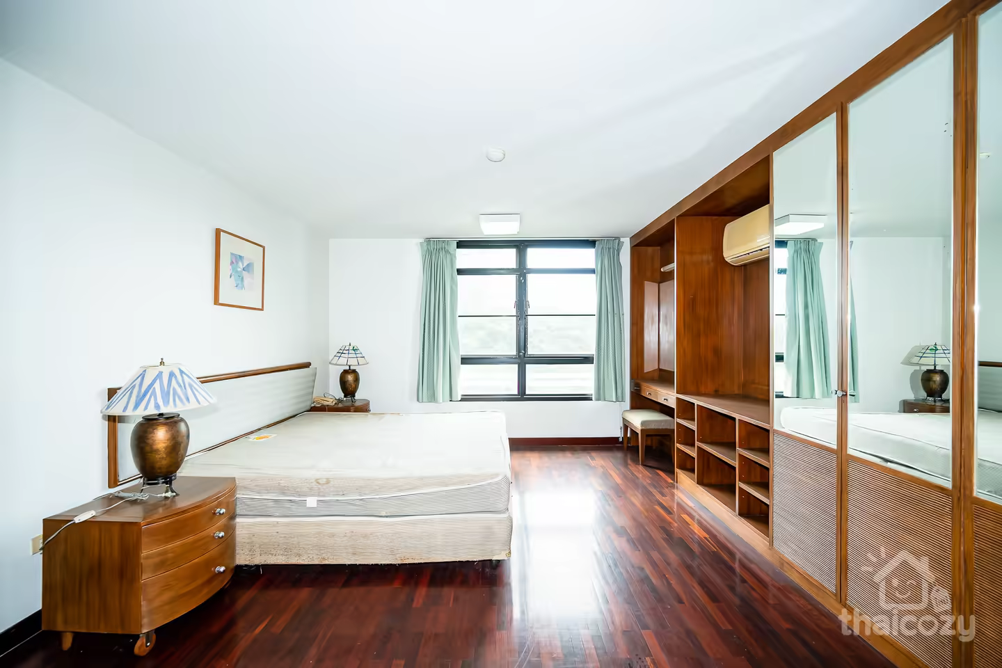 Baan Chan, the splendid building. This two bedroom unit comes with the usable area 82.10 Sq.m photo 2