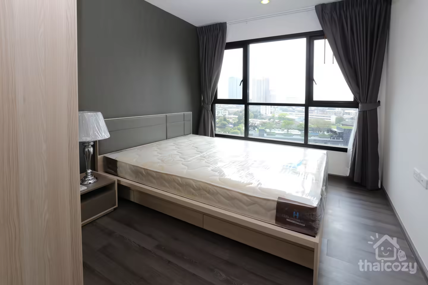 คอนโด The Base Park East สุขุมวิท 77 photo 2