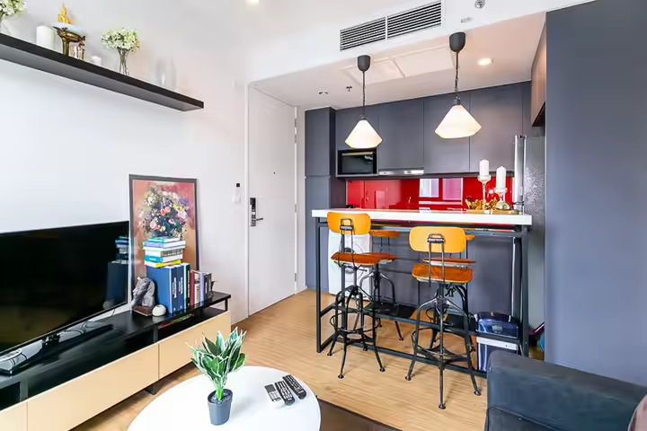 Siamese Surawong 2BR Condo Rent