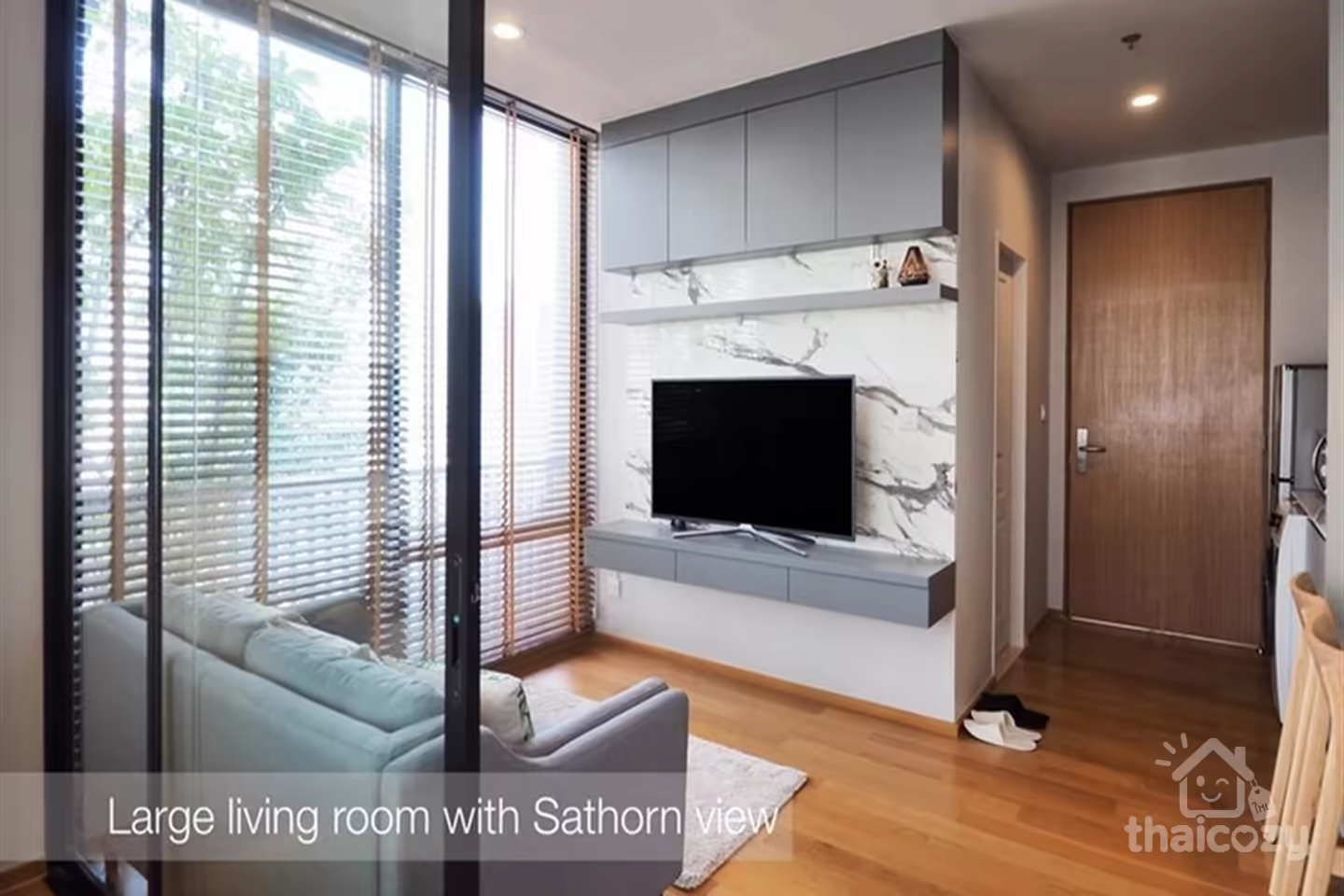 Condo near BTS Surasak and school photo 2
