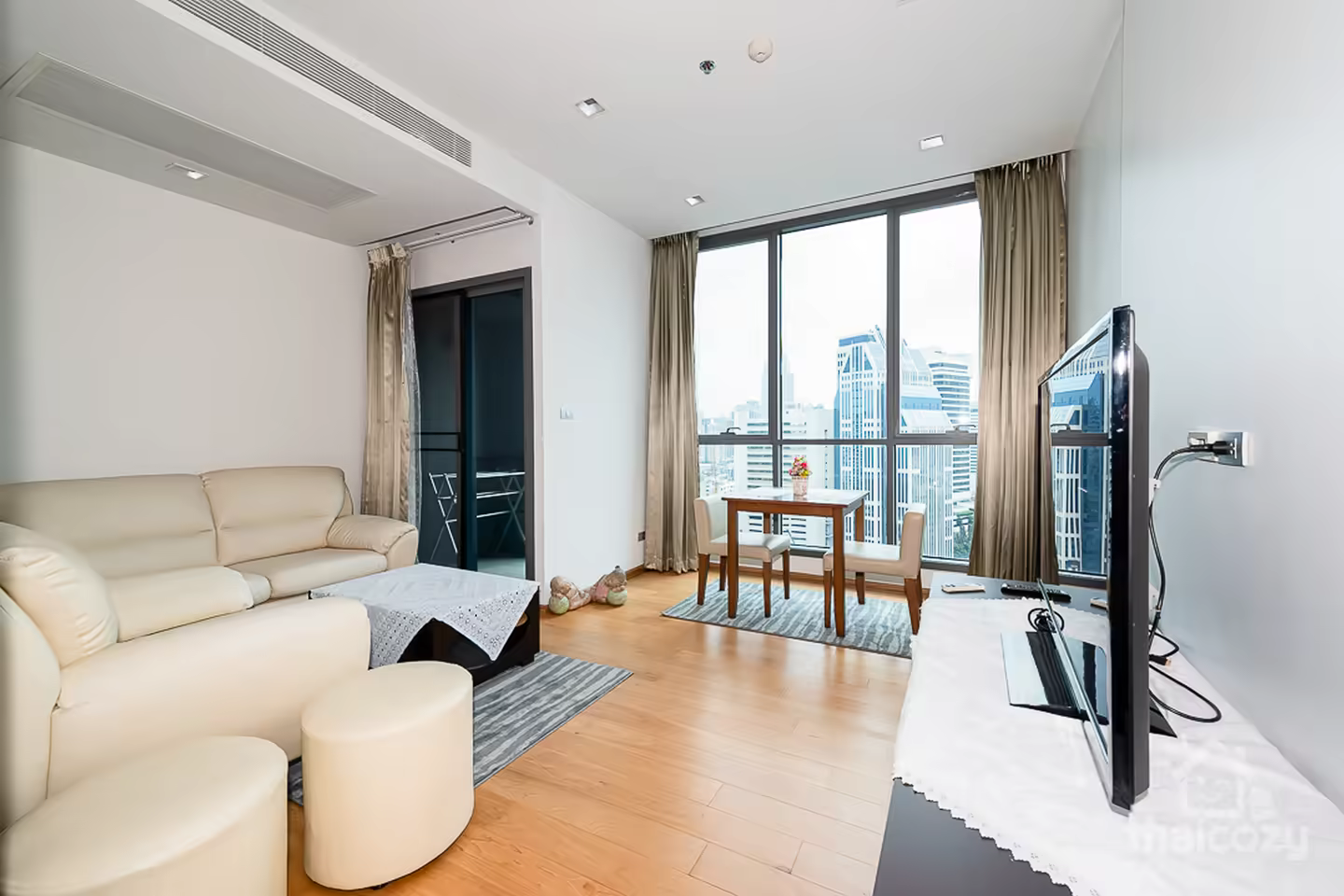 Hyde Sukhumvit 13, Fully furnished room and Fully equipped electrical appliances photo 1