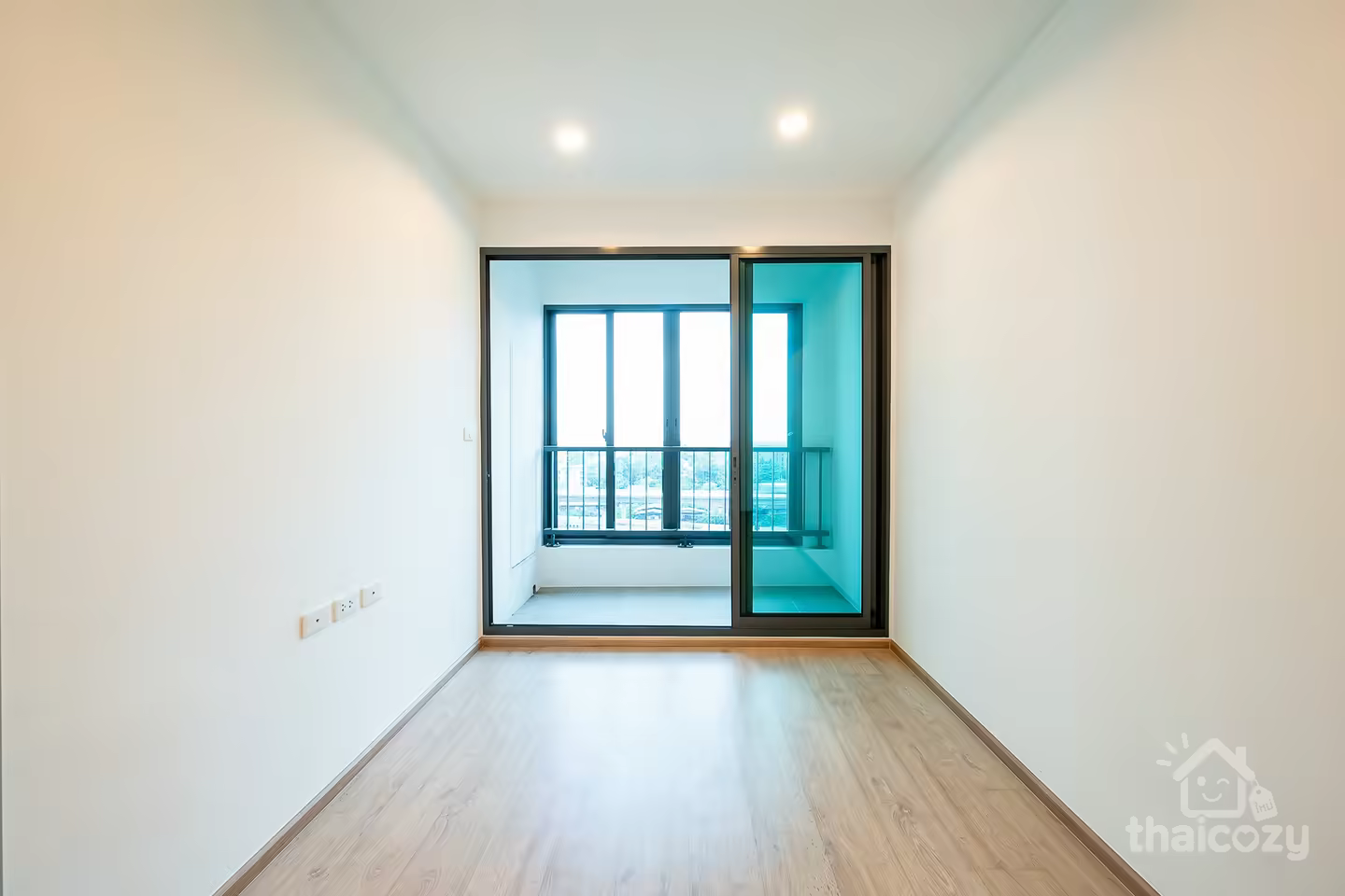 Connect city condo near BTS Wuttakard photo 1
