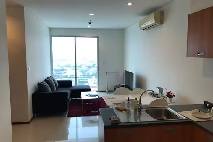 Condo 50m² près BTS Krungthonburi