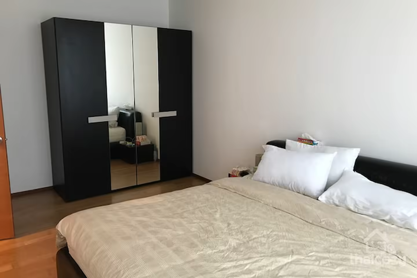 50m BTS Krungthonburi condo near store photo 2