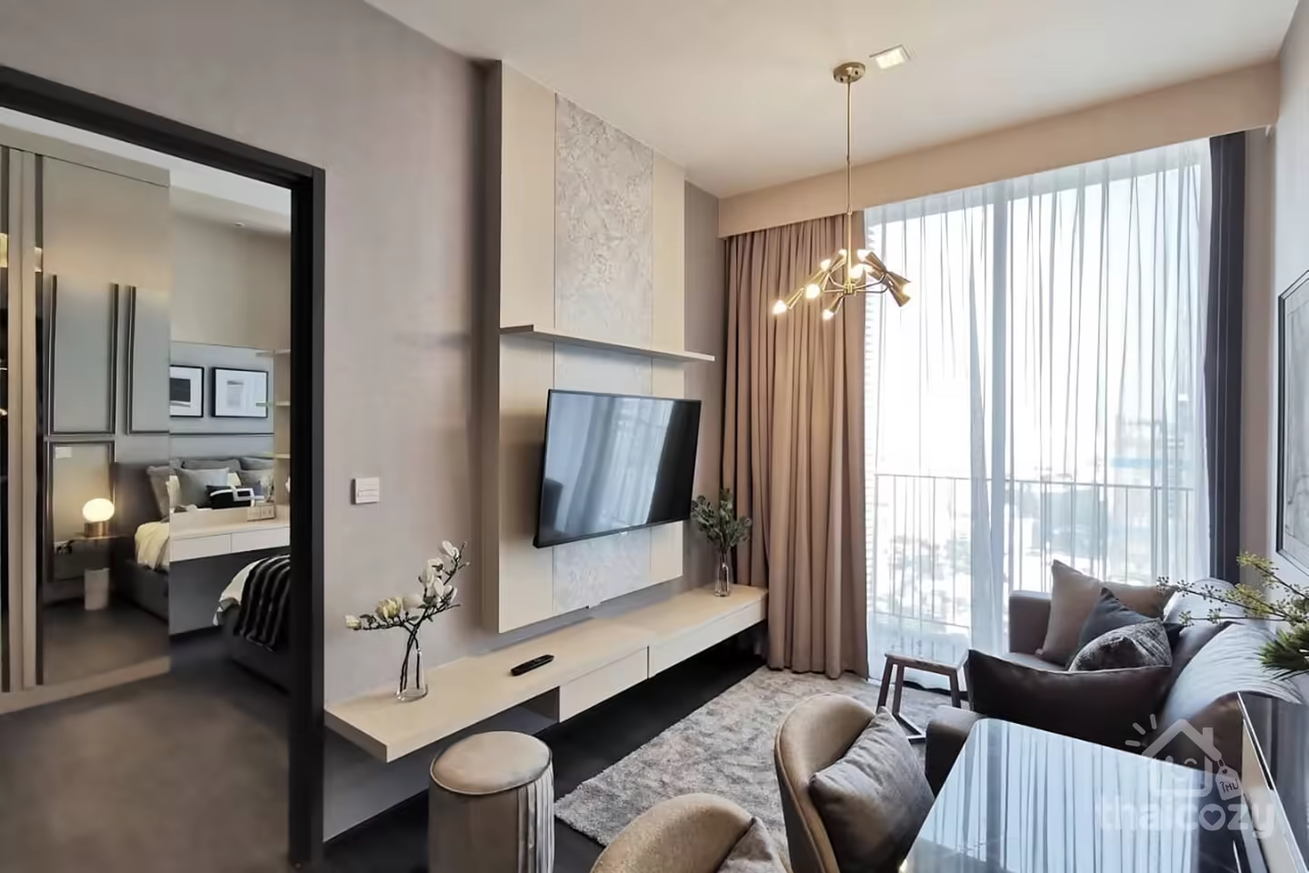 Easy access condo 5 minutes to BTS/MRT photo 2