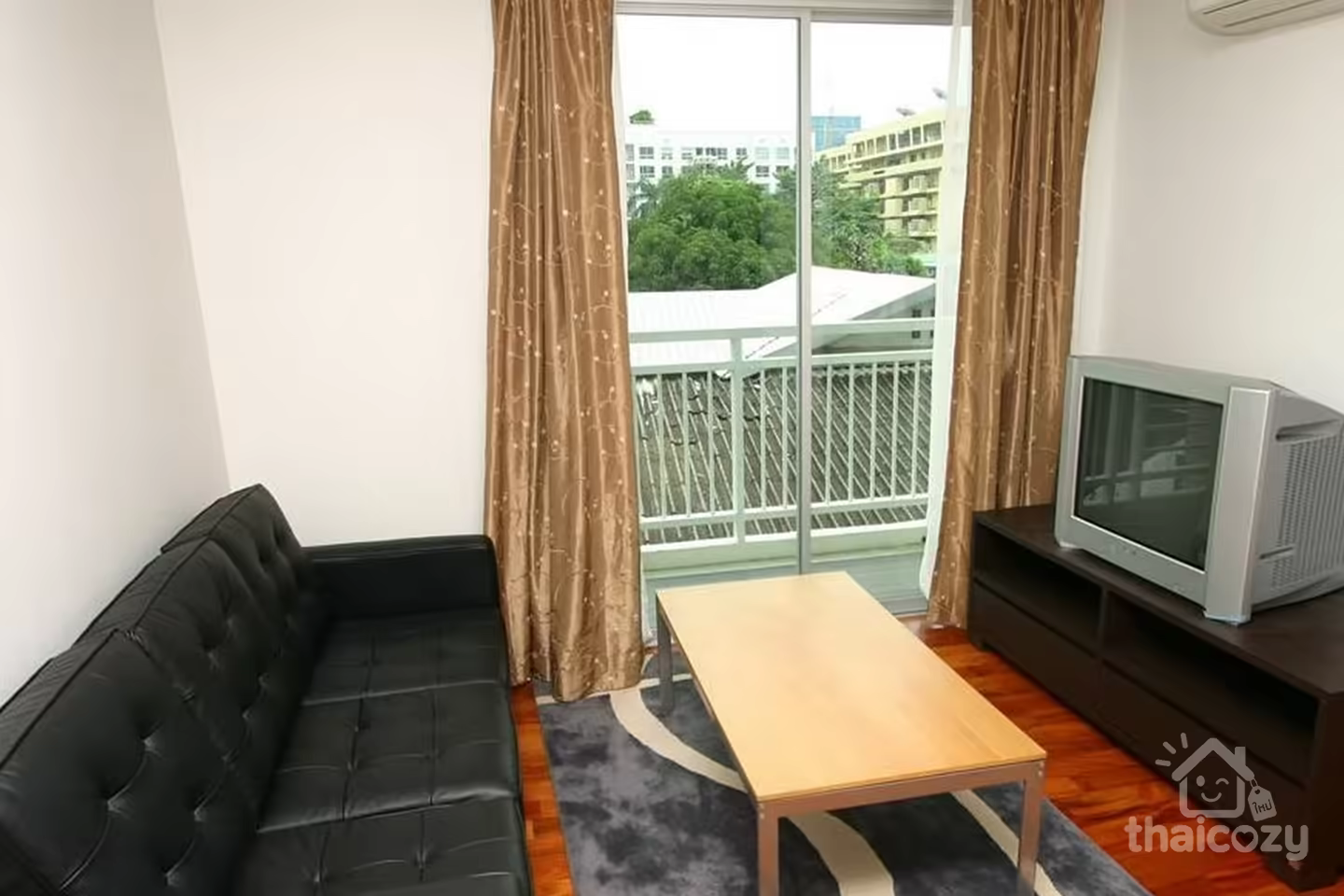 素坤逸中段一室公寓 配钥匙卡系统 photo 1