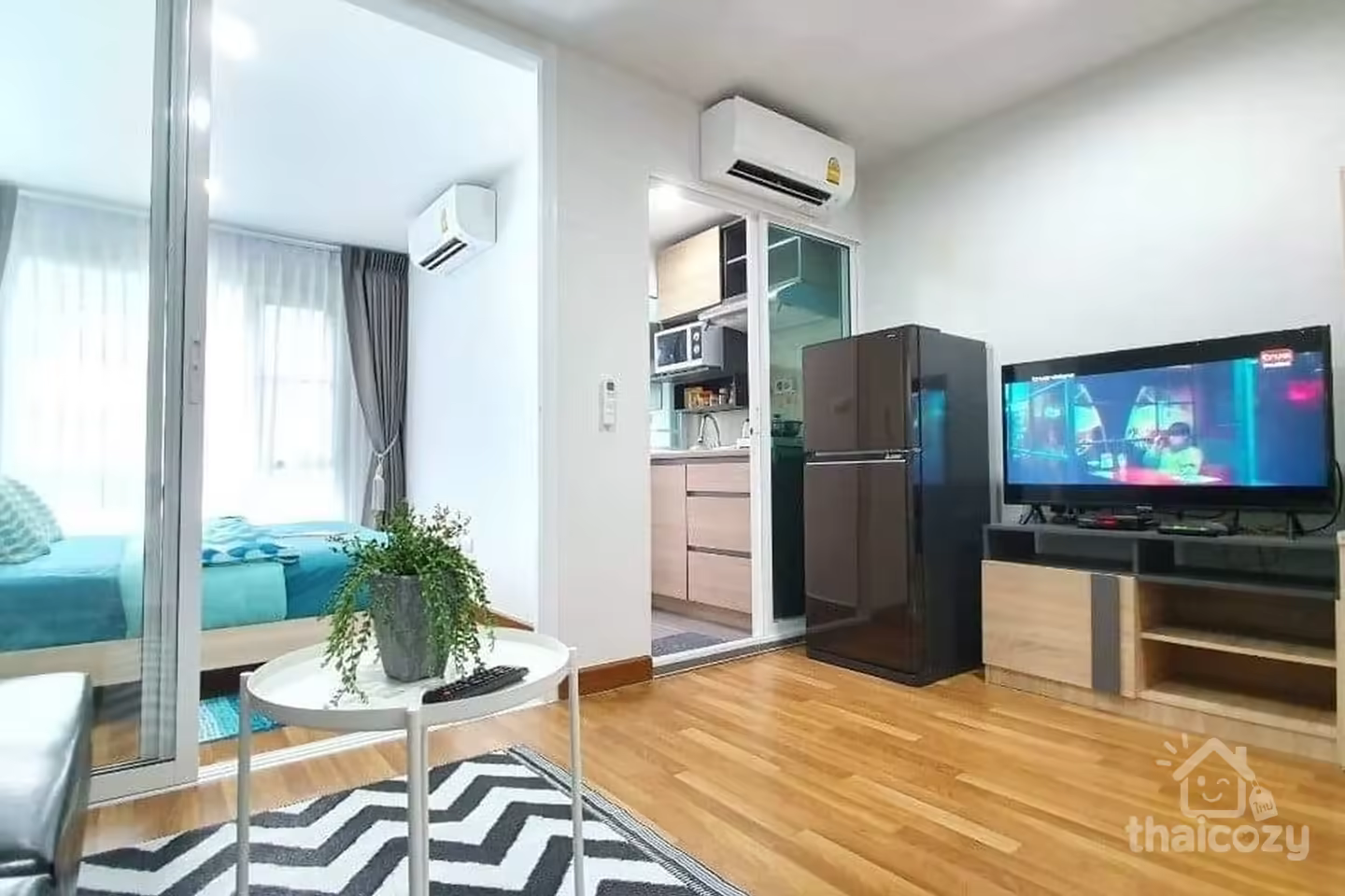 Regent Home Sukhumvit 81, an exceptional building. Ideally situated near BTS Onnut station. photo 1