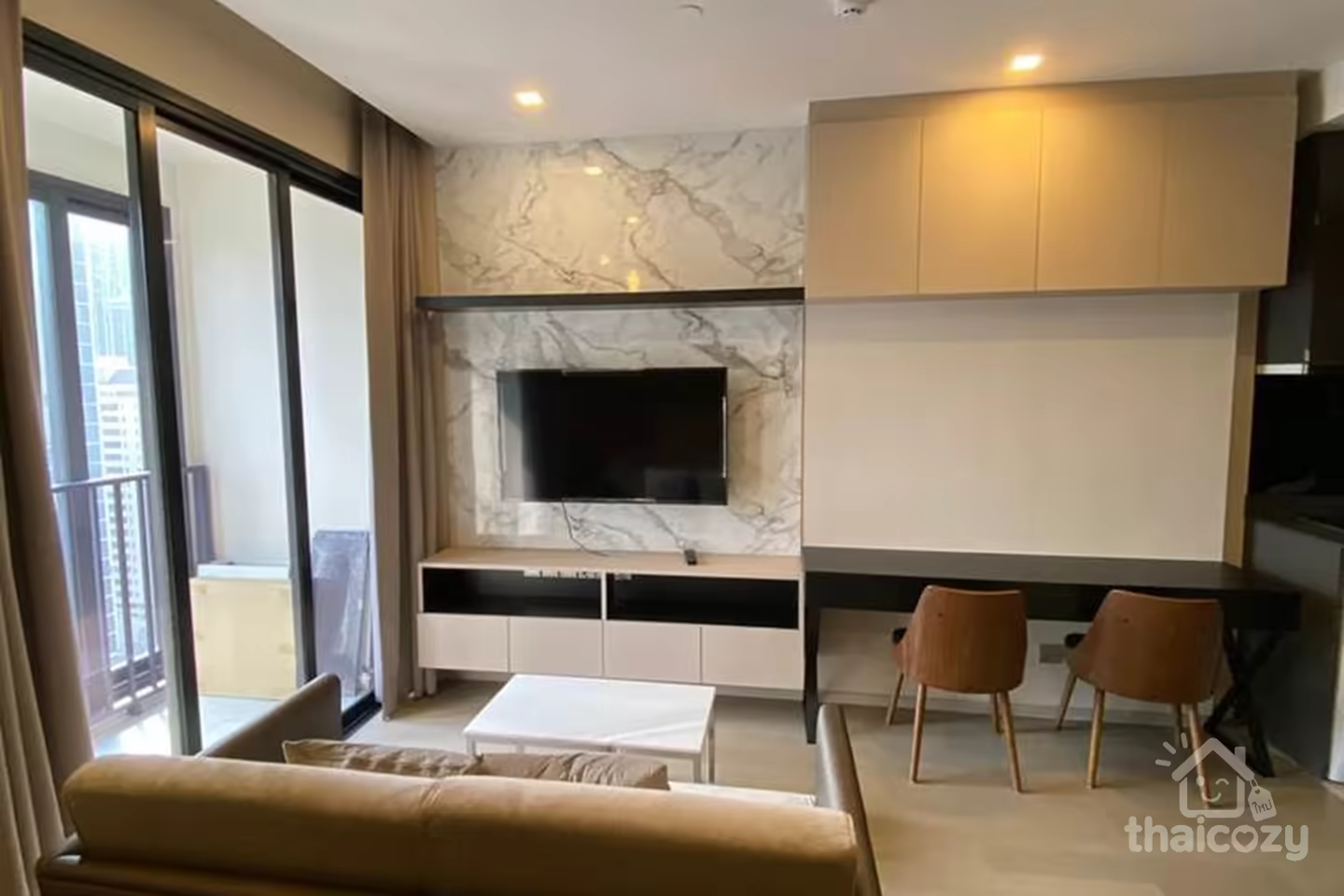 Luxury condo near MRT Sukhumvit with a few steps photo 2