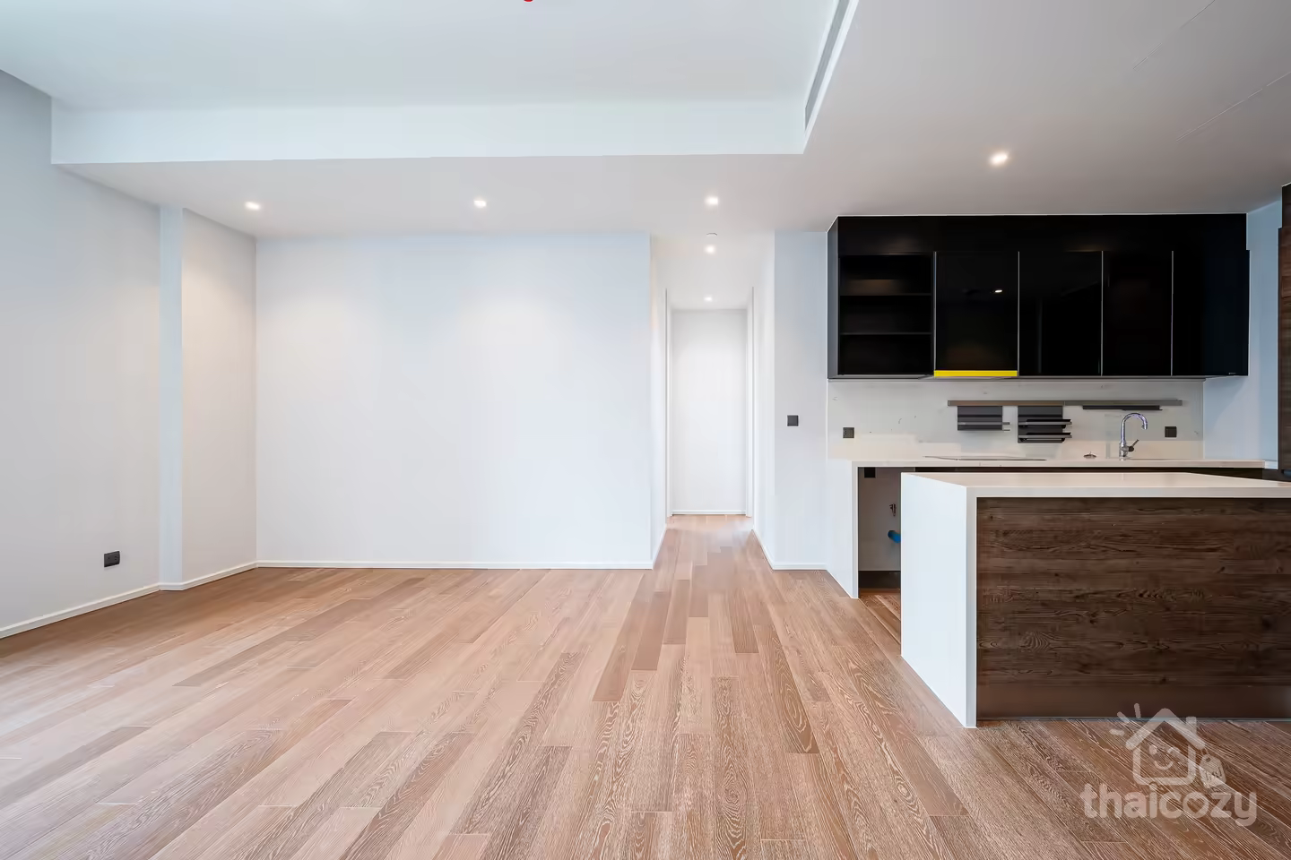 Muniq Langsuan, The luxury condo ,Located on Sarasin Road photo 1