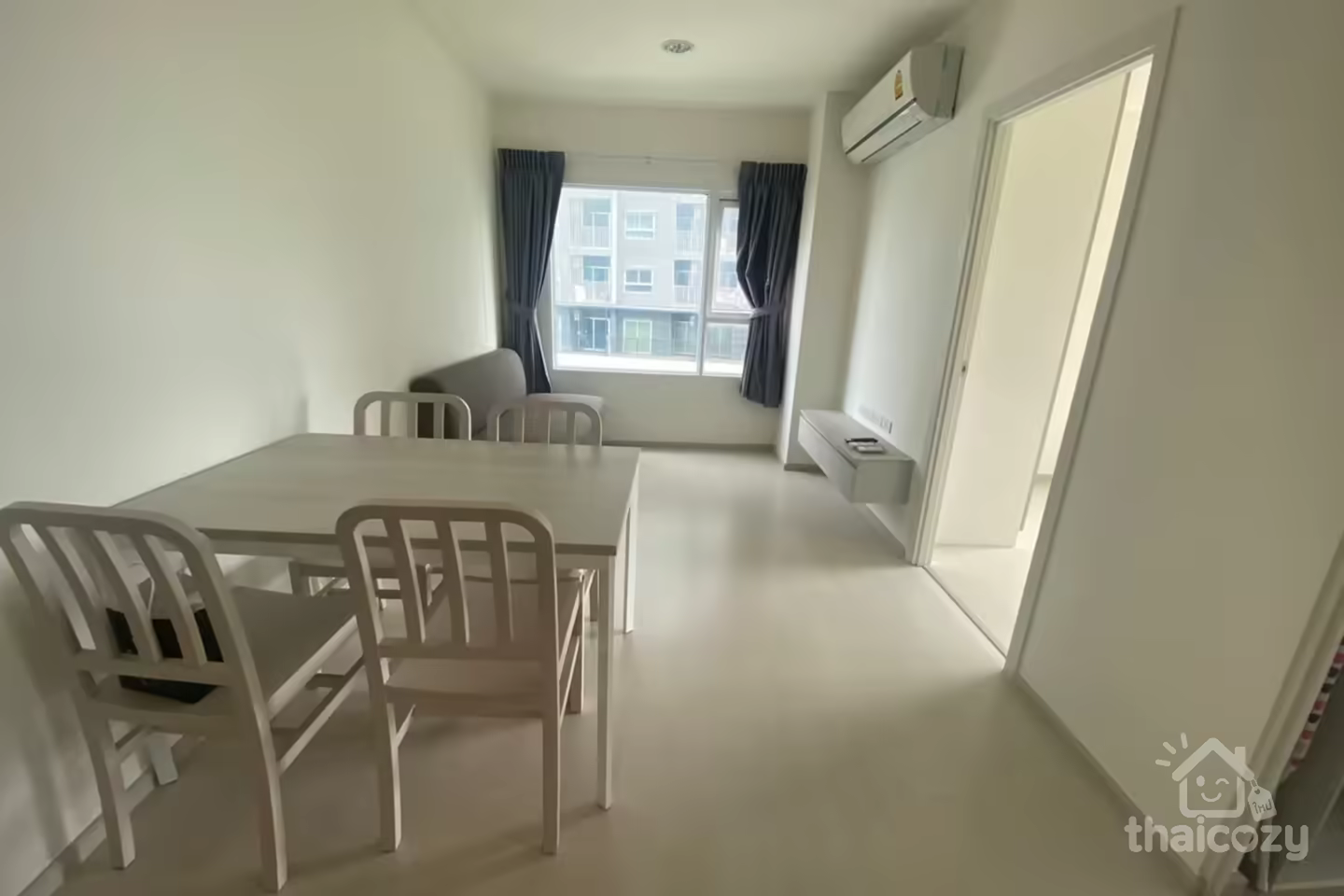 Aspire Erawan, the rental unit comes with full of furniture and electrical appliances photo 1