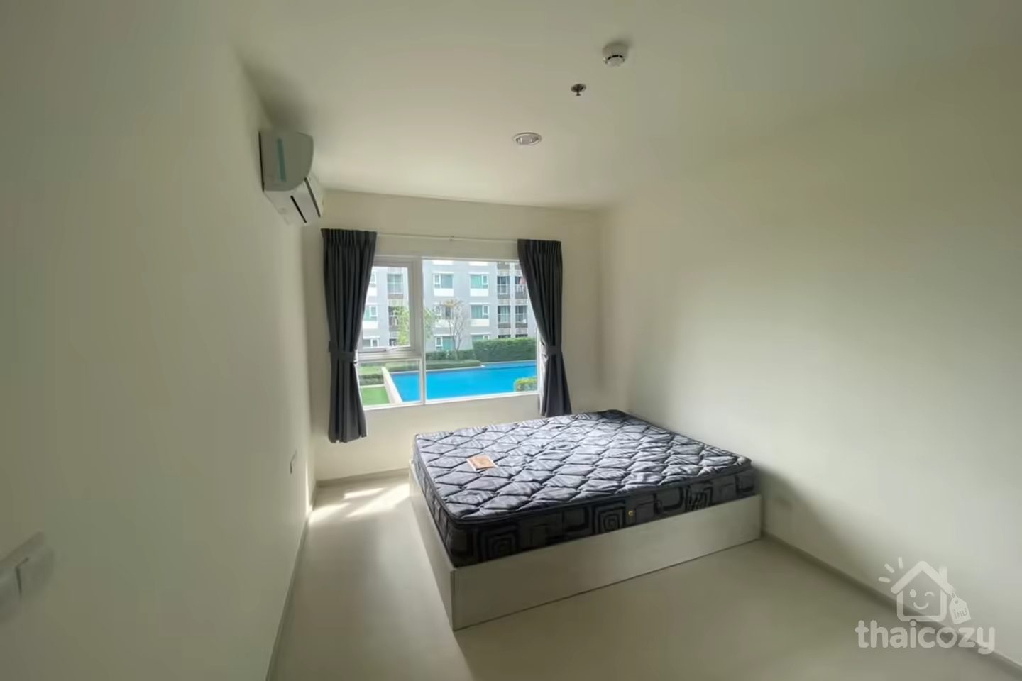 Aspire Erawan, the rental unit comes with full of furniture and electrical appliances photo 2