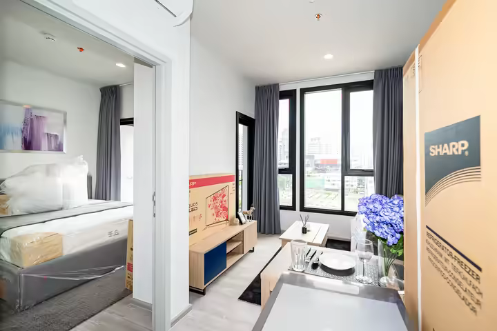 With a location surrounded by the most desired lifestyle destinations, whether your greatest wish is to eat, drink, party or have the freedom to move about effortlessly