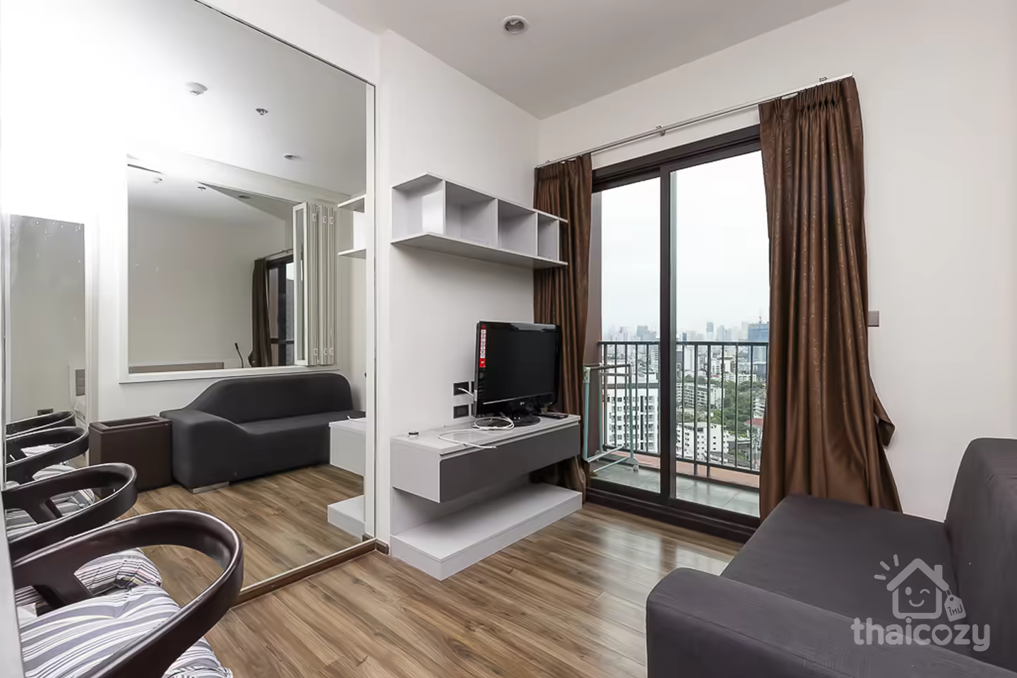 Condo near BTS PhraKhanong full function photo 1