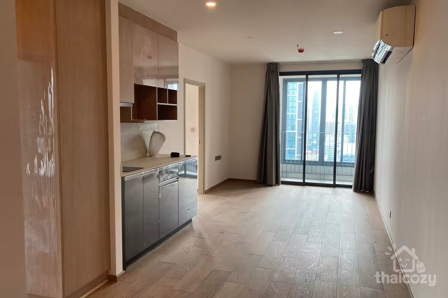 Q Chidlom-Phetchaburi, Condo Zone BTS Chidlom Station , near shopping Shopping malls and restaurants photo 1