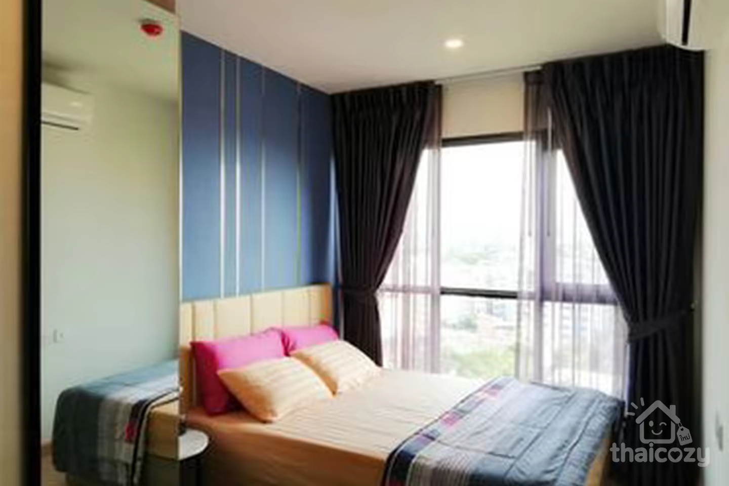 Knightsbridge Duplex Tiwanon, The duplex unit for sale situated near MRT station photo 2