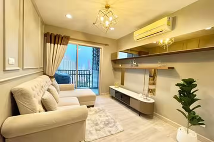 INTRO Phaholyothin-Pradipat, Condo near BTS Saphan Kwai