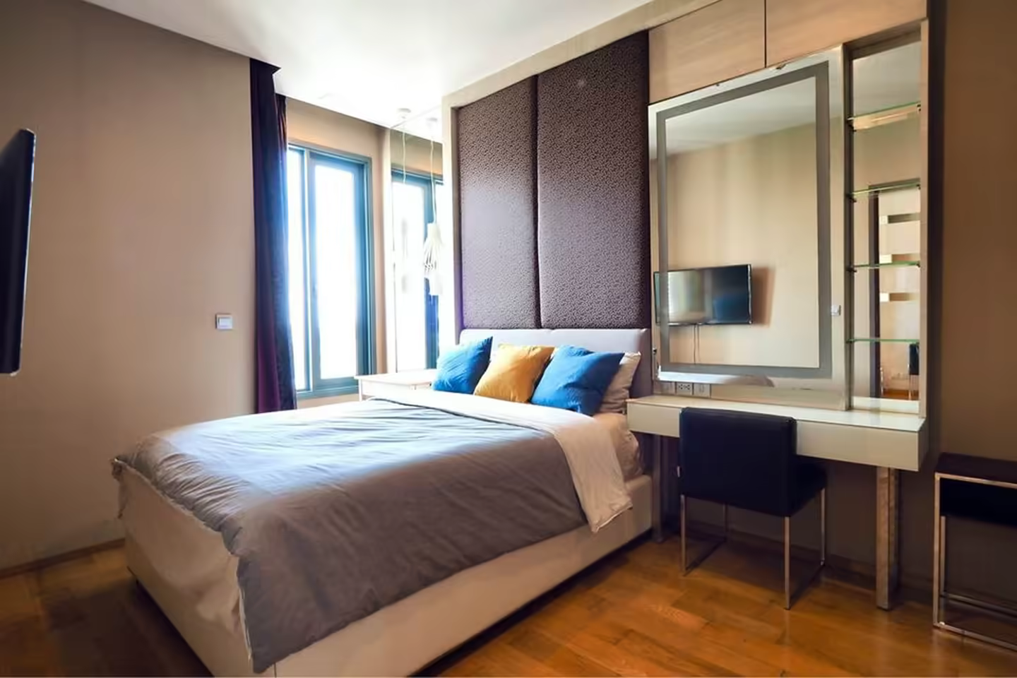 Grand condo to BTS Thonglor only 3 min photo 2