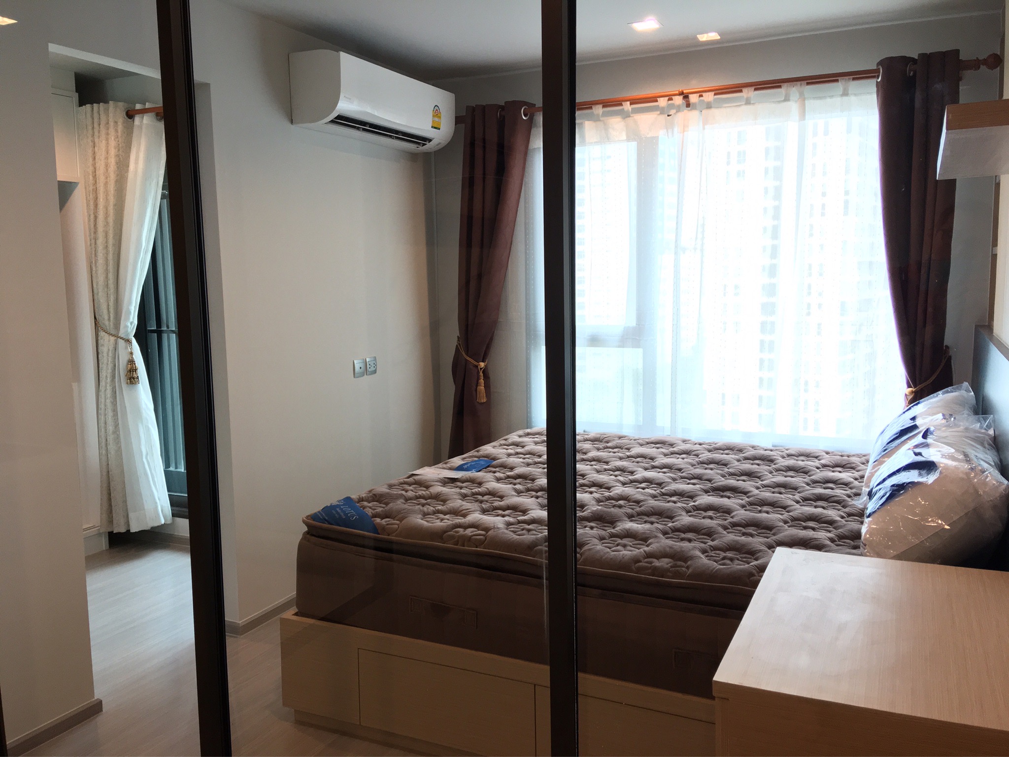 Condo opposite Central Ladprao, near MRT photo 2