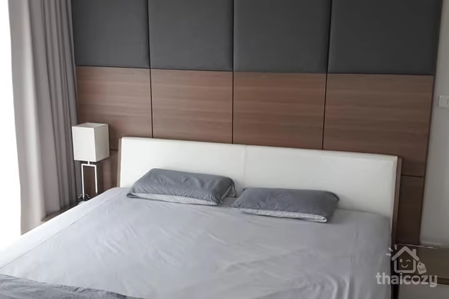 1 step to BTS Thong Lo from condo photo 2