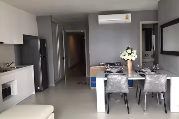Fully furnished unit for rent with 2 bedrooms set within Rhythm Sukhumvit 42