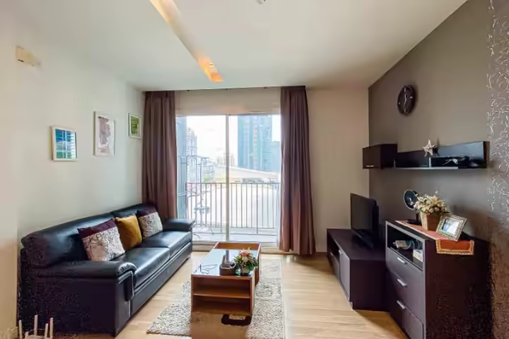 Condo for rent,This beautifully decorated unit provides tastefully furnished with  appliances.