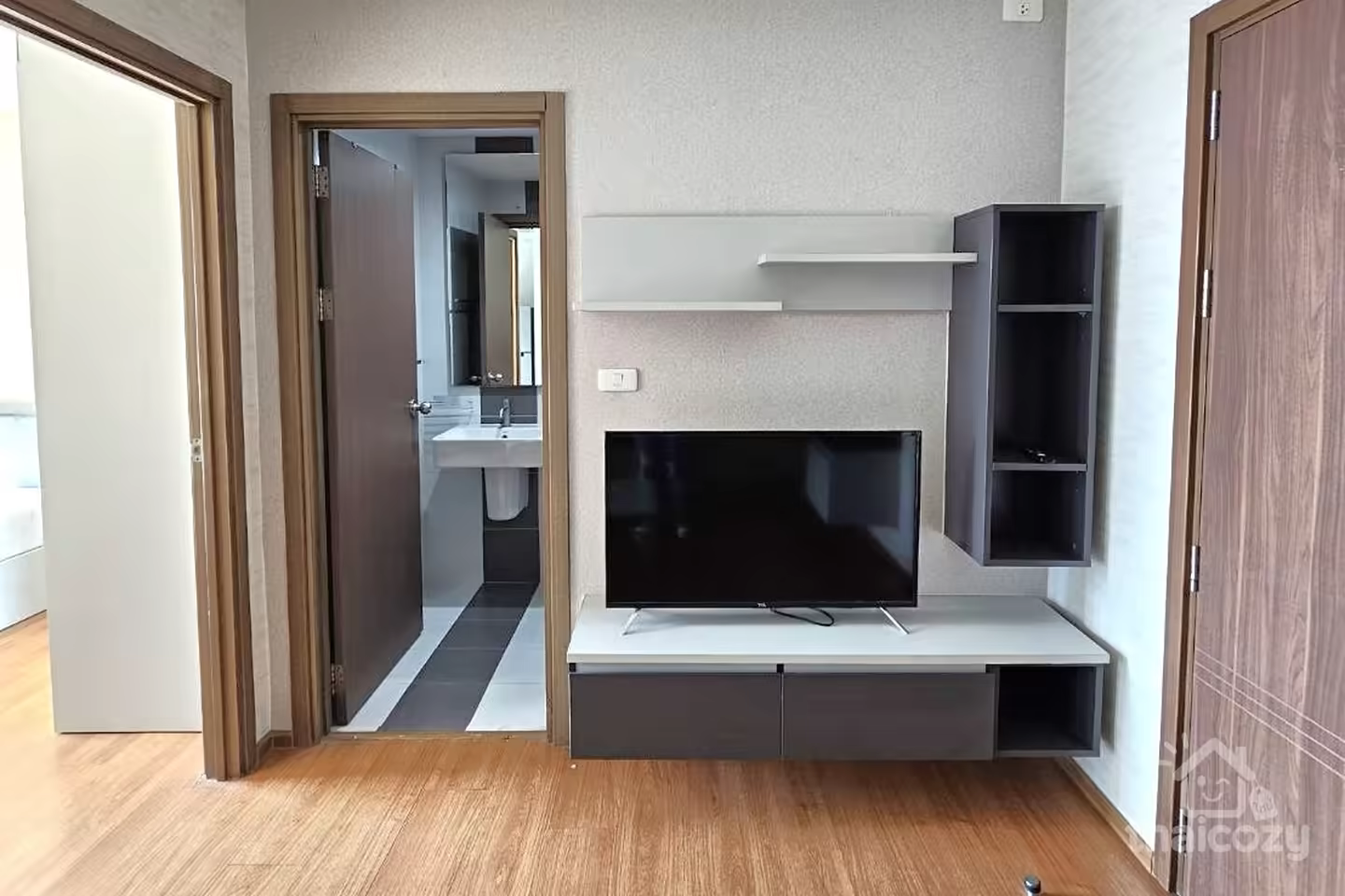 Condo near BTS Onnut for sport lovers photo 2
