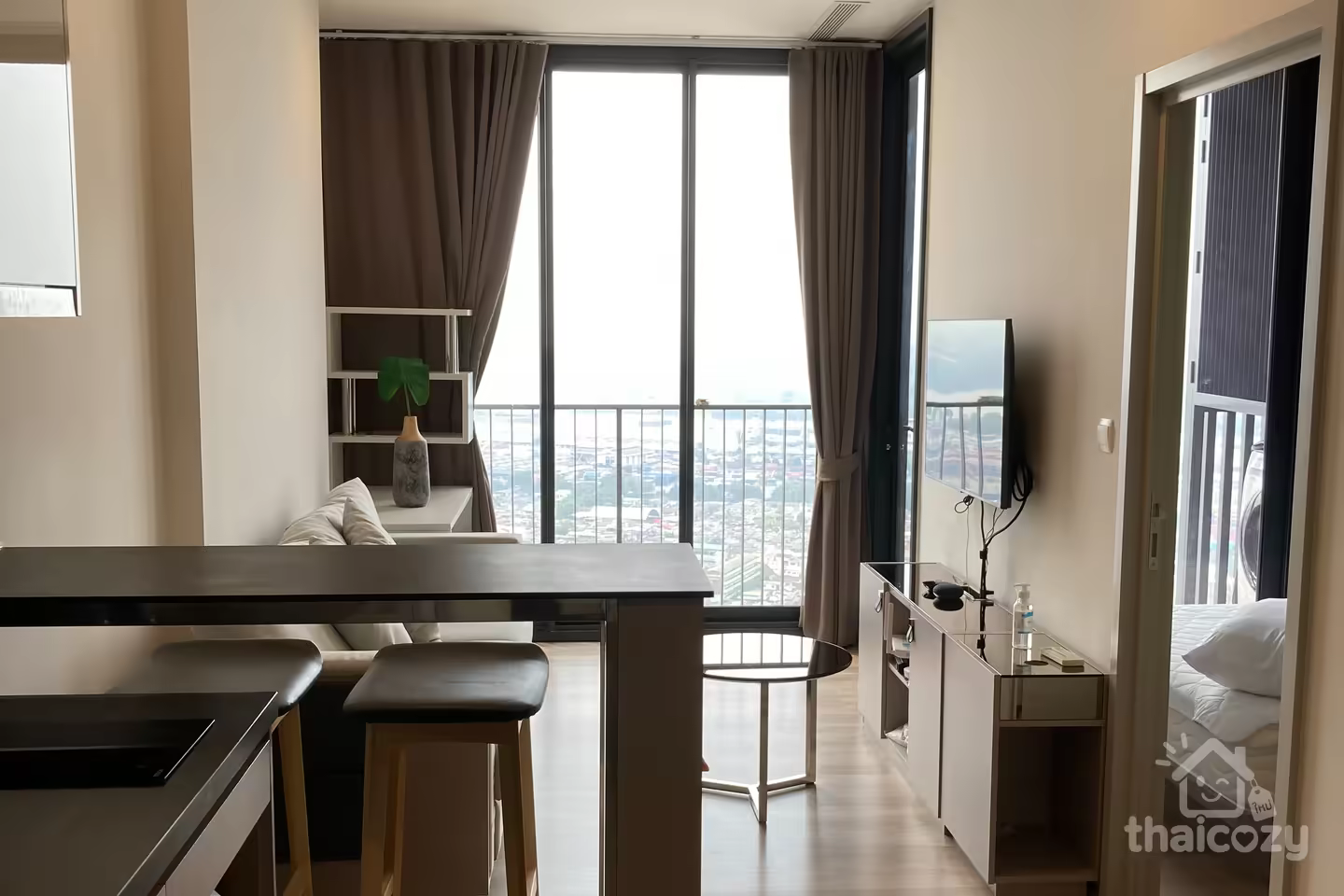 Well-arranged one bedroom and one bathroom in oka HAUS, developed by Sansiri photo 2