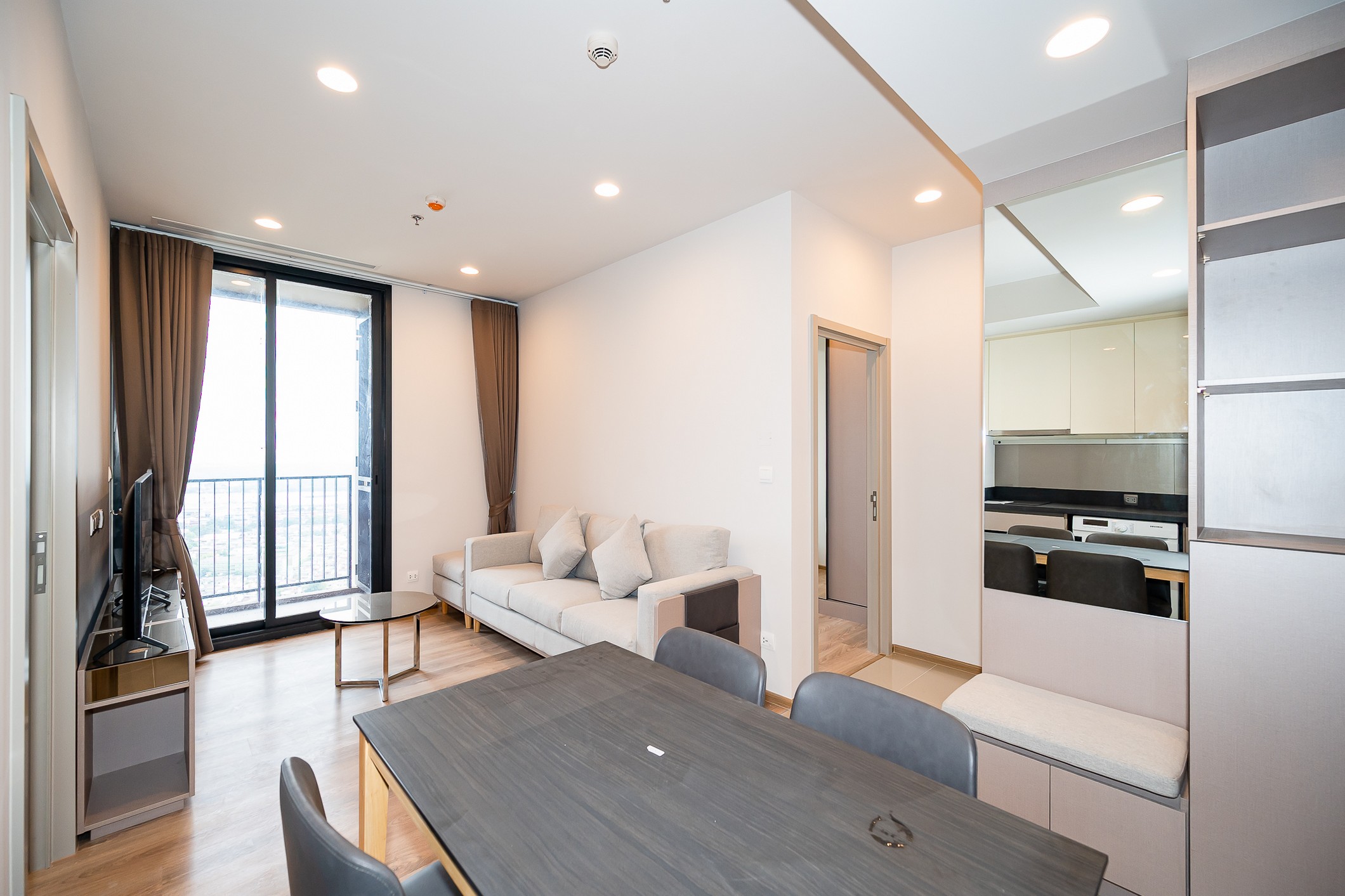 Located at the epicenter of a great communication network and a plenitude of lifestyle areas. photo 1