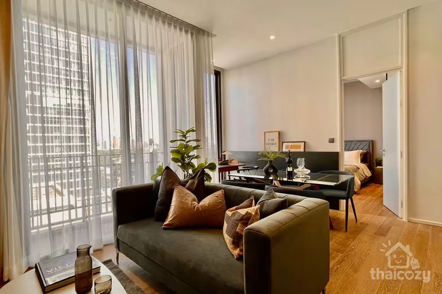 Muniq Langsuan, The luxury condo ,Located on Sarasin Road photo 1