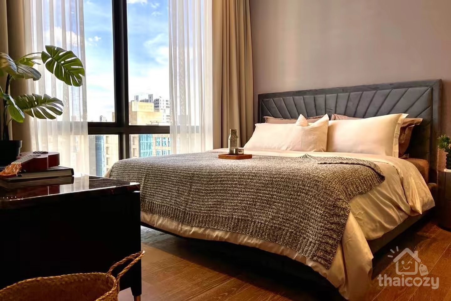 Muniq Langsuan, The luxury condo ,Located on Sarasin Road photo 2