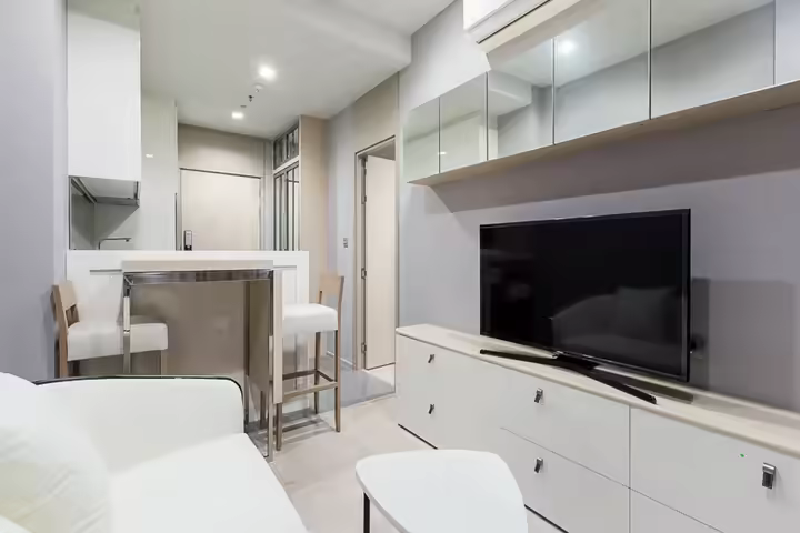 M Thonglor 10 is a modern high-rise condominium has 22 storey