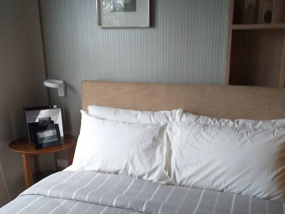 Modern style condo, next to Soi Suksawat 17, Chao Phraya River view. photo 1