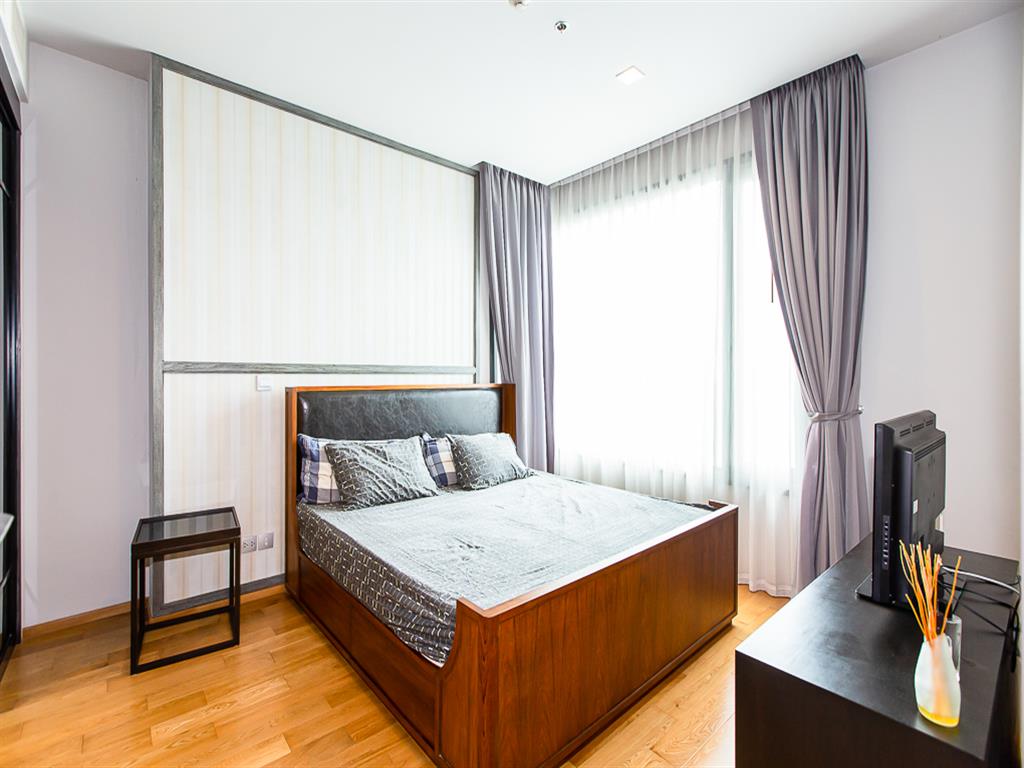 Grand condo to BTS Thonglor only 3 min photo 2