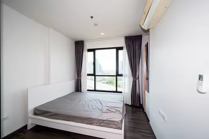One bedroom and One bathroom features all furniture in Sukhumvit area