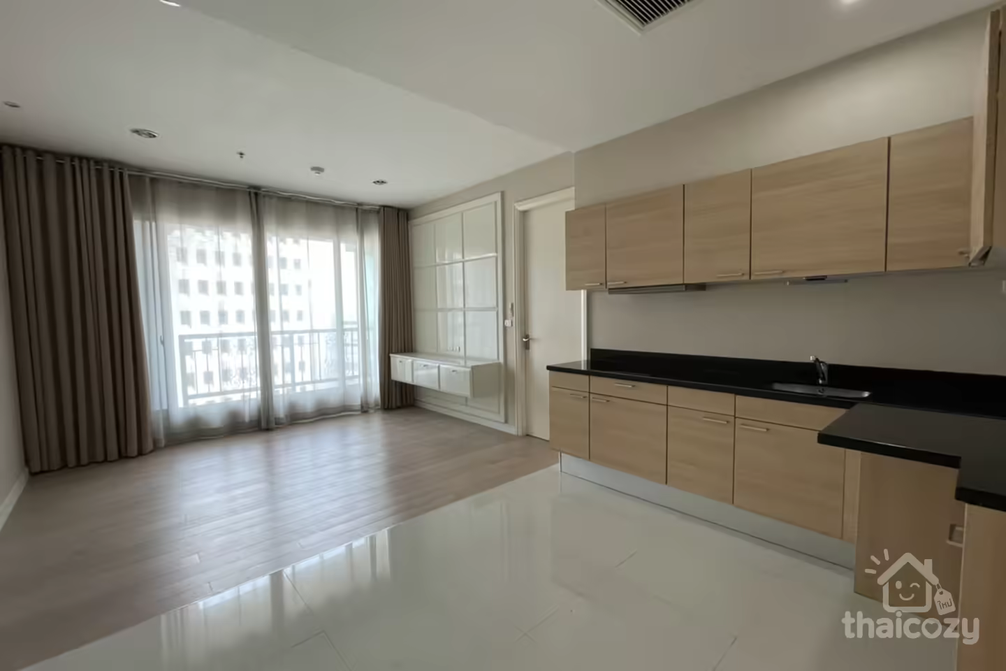 Luxury condo near Central Chidlom photo 1