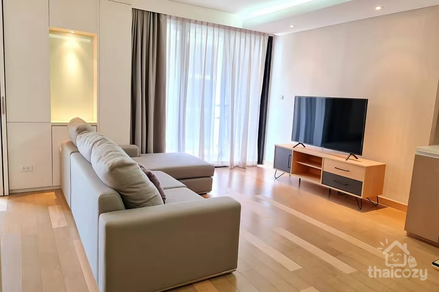 Beautiful Condominium near BTS  Ekkamai. photo 1