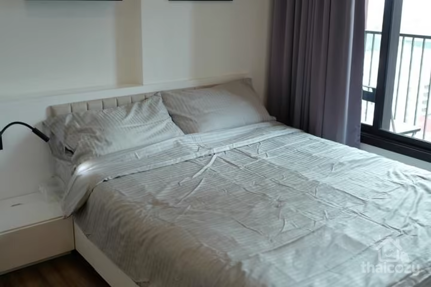 Condo near BTS PhraKhanong full function photo 2