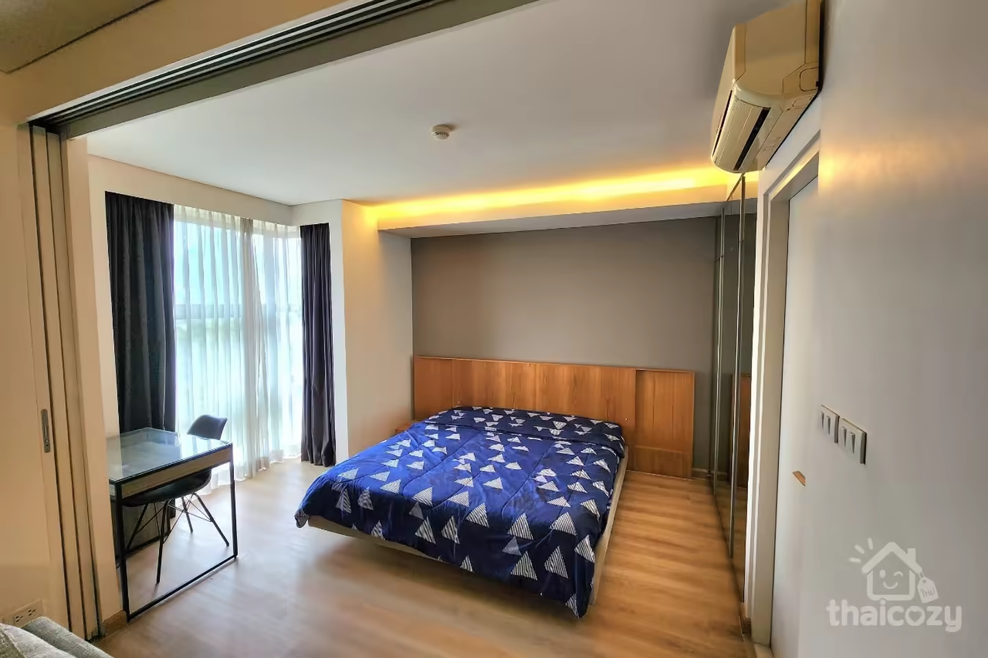 Beautiful Condominium near BTS Ekkamai. photo 2