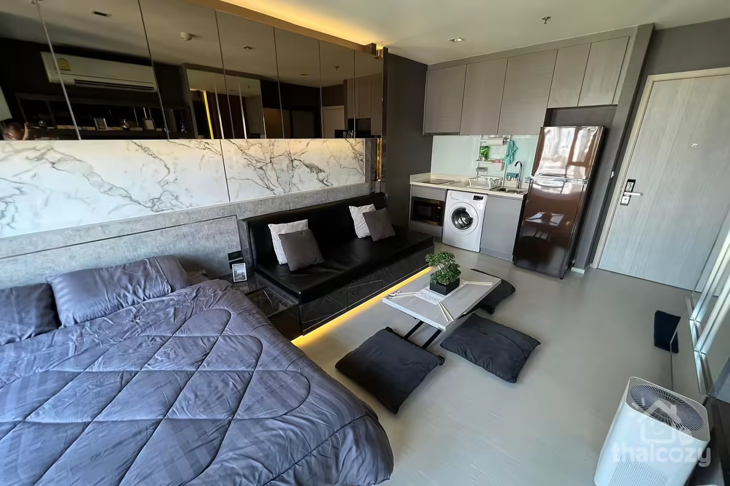 Condo near BTS Thonglor, center of BKK photo 2