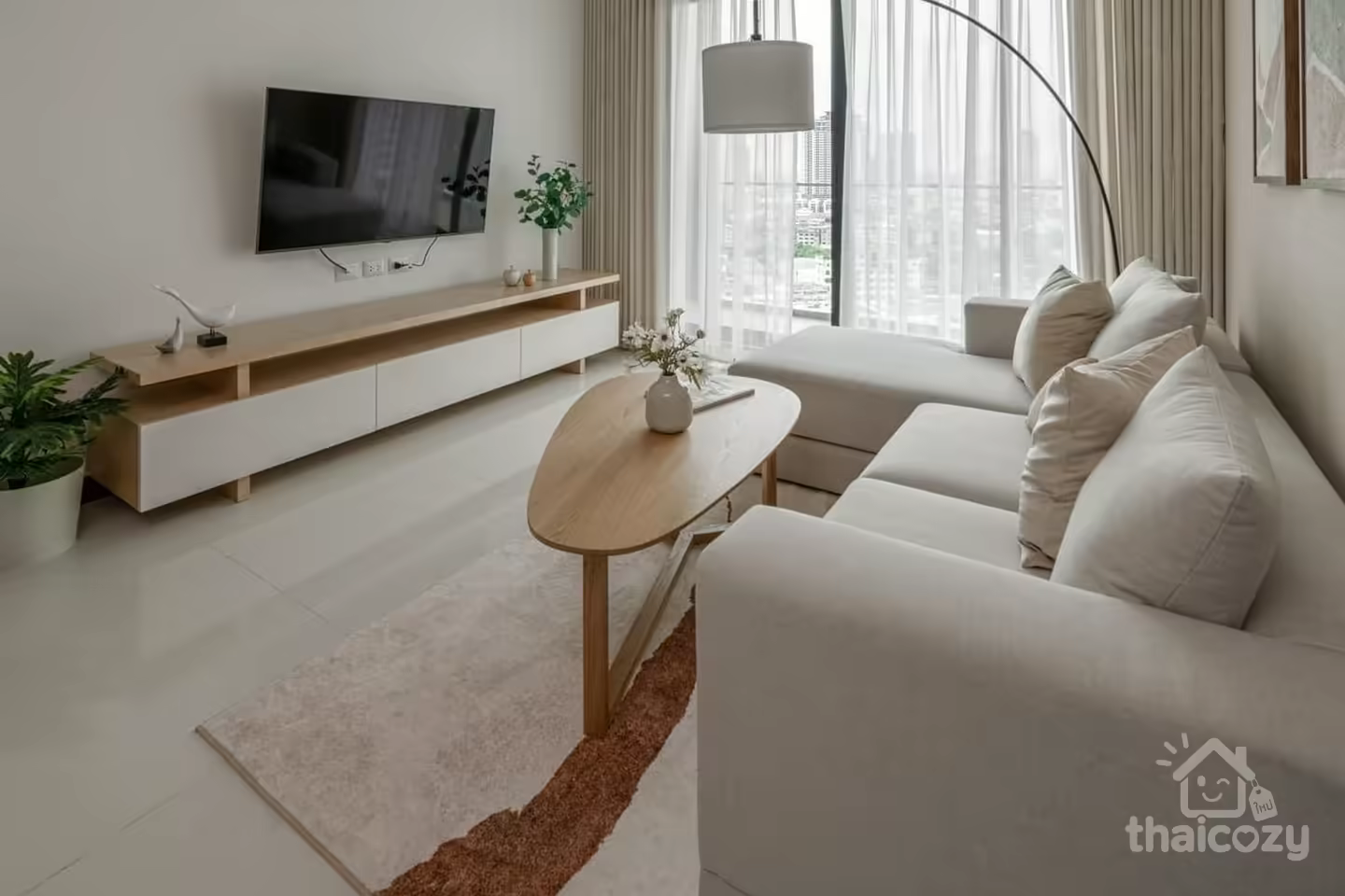 Luxury design condominium Chao Phraya River view, close to BTS Khlong San station, just 0 meters. photo 1