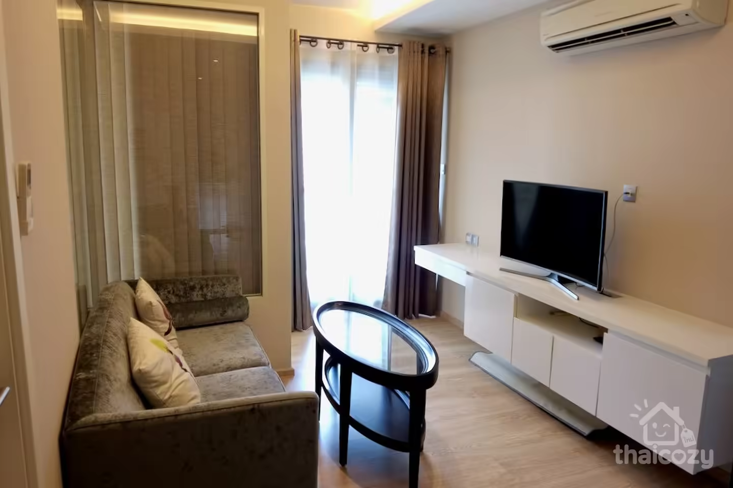 H Sukhumvit 43, Boasting in the desirable location at Sukhumvit Road. photo 1