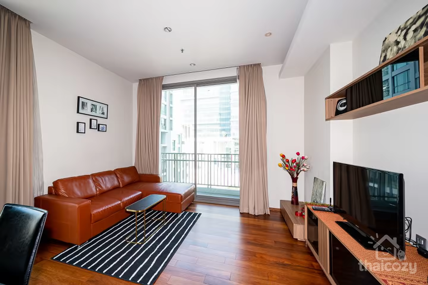 Great spot condo with shuttle service photo 2